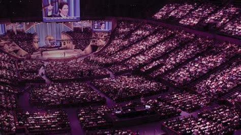 I visited six US megachurches. Here's what I learned.